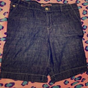 Chambray GAP shorts 18